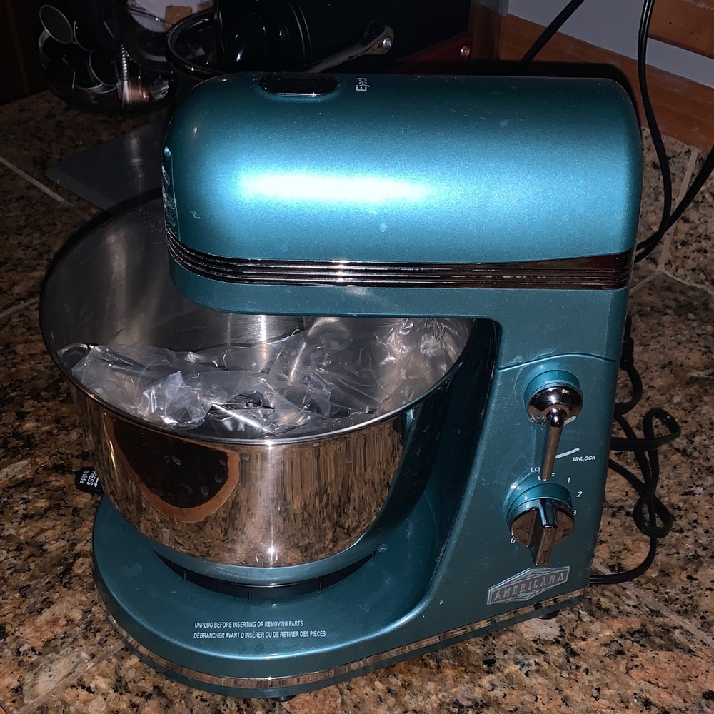 LIKE KITCHEN AIDE! MIXER Americana brand